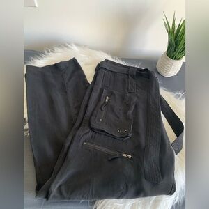 Pete&Greta by Johnny Was SZ:2/US6/8 Black
Cargo Crop Pant